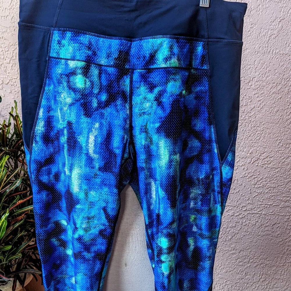 Calvin Klein Performance Workout Capris   SZ XXL